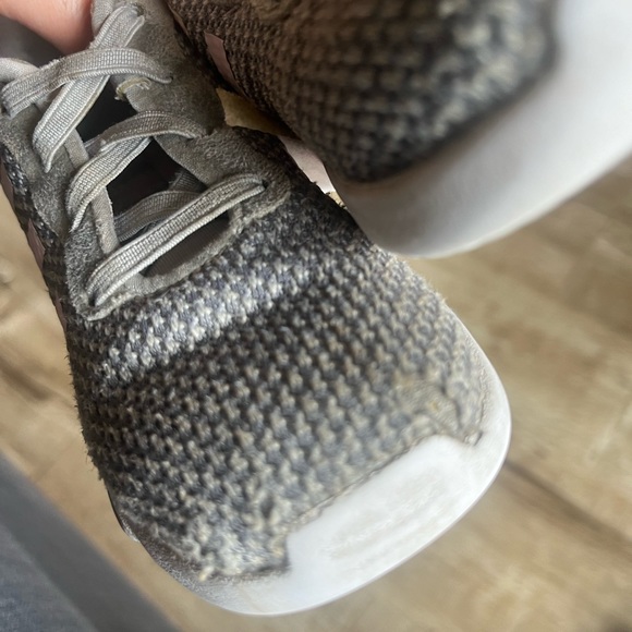 Adidas toddler girl shoes - Picture 3 of 8